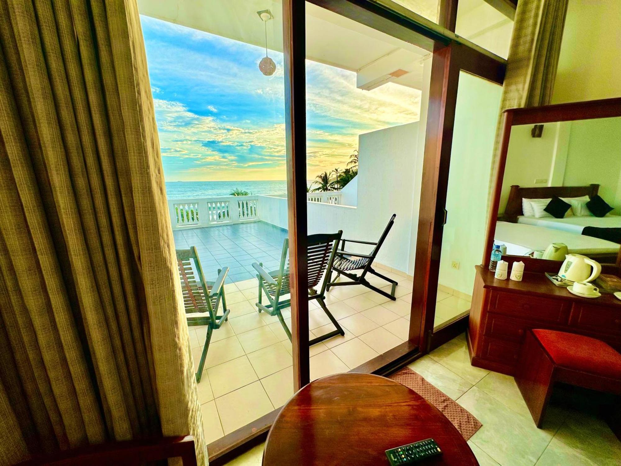 Adana Beach Resort Mirissa Exteriér fotografie