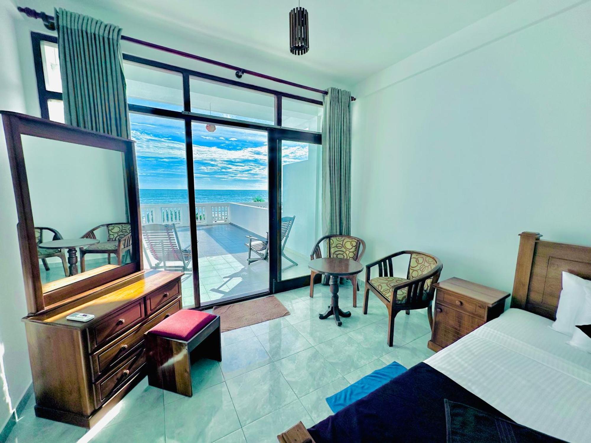 Adana Beach Resort Mirissa Exteriér fotografie